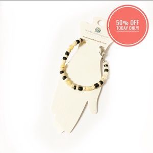 NWT World Imports Trendy Jewels Pooka real Shell